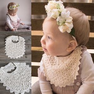 Lace bib